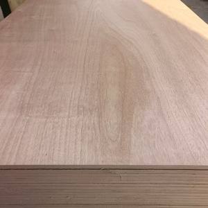 <span class=keywords><strong>Tablero</strong></span> de <span class=keywords><strong>Contrachapado</strong></span> para Encofrado, Recubierto con Película Fenólica Marrón, Impermeable y Antideslizante, con Malla Metálica - Product Image 3