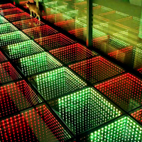 Plancher de danse LED RGB en gros, plancher de danse LED 3D miroir abyssal, plancher d'éclairage de scène DJ 3D pour spectacle de scène, événement, boîte de nuit