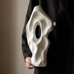 <span class=keywords><strong>Vase</strong></span> en céramique au design personnalisé, <span class=keywords><strong>vase</strong></span> nordique pour la maison, <span class=keywords><strong>vase</strong></span> simple et moderne, <span class=keywords><strong>vase</strong></span> en céramique de luxe léger pour la chambre à coucher, <span class=keywords><strong>vase</strong></span> de bureau - Product Image 3