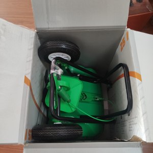 TC2026B 맞춤형 잔디 및 정원 비료 잔디 씨앗 방송 스프레더 카트 금속 및 고무 재료 OEM 지원 - Product Image 4