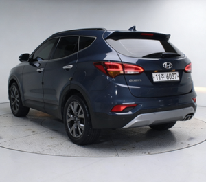 Para Santa Fe 2015 16MY Diésel Turbo Automático SUV Bajo Kilometraje Importado Usado Espacioso 5 Plazas Tracción Total Eficiente en Combustible Volante a la Izquierda - Product Image 1