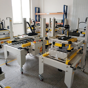 Goldtec GTF-6050 <span class=keywords><strong>Machine</strong></span> à sceller les cartons réglable Scelleuse supérieure et inférieure Scelleuse manuelle semi-automatique de ruban de carton pour sceller - Product Image 4