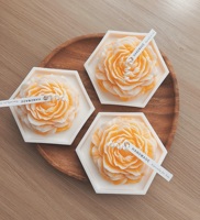 Bougie artisanale en cire de soja à fleurs, personnalisable avec votre propre marque, non toxique, écologique, décoration romantique pour mariage et maison, bougie artistique pour les fêtes 29