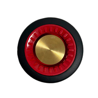 Buse à incendie professionnelle SLfire de couleur rouge, dessus noir antidérapant, design en laiton