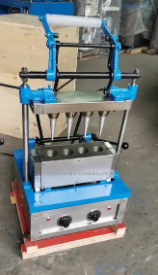 Máquina para hornear de 4 moldes de operación Simple, máquina para hacer conos de gofres de helado a la venta, máquina comercial para hacer conos de gofres - Product Image 2