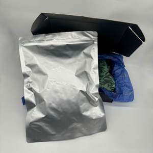 Sobres de Envío de Poliéster Plateado con Logotipo Personalizado para Ropa, Bolsas de Embalaje Metálicas Plateadas para Camisetas - Product Image 5