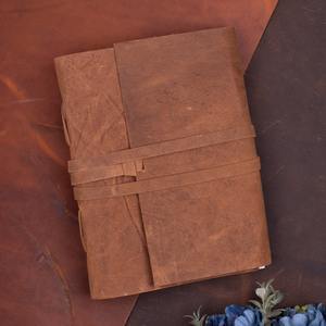 Carnet en cuir véritable fait main, style vintage, avec couverture en cuir artisanal, pour la prise de notes, en vente. - Product Image 1