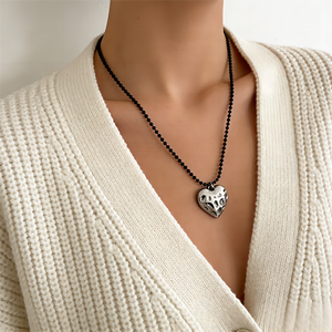 Wholesale 18K PVD Gold Plated Stainless Steel Heart Harmmered Pendant Necklace Waterproof Tarnish Free Romantic Women' s <strong>Jewelry</strong> - Product Image 2