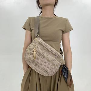 Fashionable Mesh Crossbody Bag Large capacity Retro Simple Single Shoulder bags Handbag for women Messenger Bag Women's Tote Bag - Product Image 3