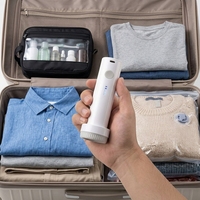 Mini pompe à air électrique USB pour sacs de rangement sous vide, pompe de mise sous vide compacte rechargeable sans fil pour vêtements et emballage de voyage