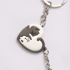 Pendentif porte-clés <span class=keywords><strong>Couple</strong></span> chat en forme de coeur <span class=keywords><strong>noir</strong></span> <span class=keywords><strong>et</strong></span> <span class=keywords><strong>blanc</strong></span> technologie de transfert thermique en métal Sublimation pour l'amour - Product Image 4