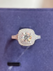 Bagues de fiançailles en platine PT950 en gros avec diamants VS VVS pour femmes et hommes - Product Image 3