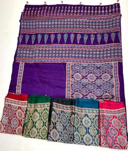 Rouge Ethnique Imprimé Ajrakh Satin Crêpe Femmes Saree Léger Fête De Mariage Porter À Séchage Rapide Bijoux Accessoires - Product Image 2