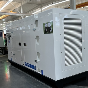 Generador Eléctrico Portátil de 150 KVA, Silencioso, Diésel, Arranque Automático, Refrigerado por Agua, 120KW, Precio Competitivo - Product Image 4