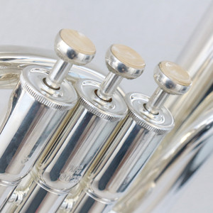 Cuerno de <span class=keywords><strong>tenor</strong></span> de la mejor calidad en Eb Alto Saxhorn Copia Trompeta plateada de marca famosa - Product Image 3