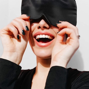 Soft and comfortable luxury sleeping mask 100% silk sleep mask /sleep eye mask for travel yoga nap - Product Image 2
