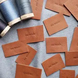 Модные Горячие кожаные этикетки для сумок с тиснением пользовательского логотипа джинсовая этикетка кожа