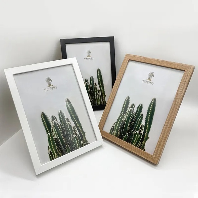 Customized Solid Wood Photo Frame Europe Style Decorative Wall Wood Photo Frame