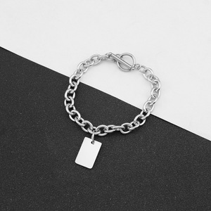 Pulsera de Cadena Gruesa con Colgante Cuadrado de Diseño Sencillo 2026, de Acero de Titanio, Unisex, Joyería al por Mayor, de Moda - Product Image 4