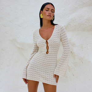 Nouvelle Robe de Plage Femme Couleur Unie Sexy Tricotée Moulante Blouse de Bain Anti-UV - Product Image 1