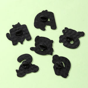 YINI kişiselleştirilmiş alfabe kedi çinko alaşı<span class=keywords><strong>m</strong></span> emaye pimleri-epoksi kaplı mektup kedi rozetleri, kedi severler için benzersiz hediyeler, dayanıklı epoksi - Product Image 6