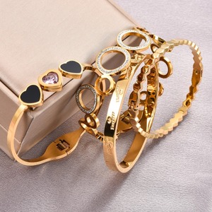 Bracelet manchette élégant en acier inoxydable ouvrable avec zircone en forme de cœur pour femme, accessoire de fabrication de bijoux en métal - Product Image 4