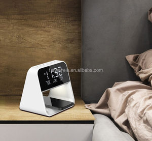 Reloj Despertador con Cargador Inalámbrico, 3 Niveles de Iluminación, Carga Inalámbrica Rápida de 15W, Compatible con Todos los Dispositivos Habilitados para Qi - Product Image 5