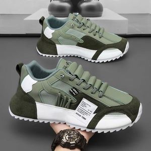 Chaussures décontractées pour hommes grande taille, style sport, tendance, respirantes en maille, pour le skateboard, vente en gros - Product Image 1