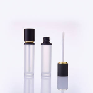Tubes à lèvres en plastique vides 8 ml, contenants d'emballage cosmétique avec bouchon à vis et sérigraphie, couvercles roses, blancs ou noirs - Product Image 4
