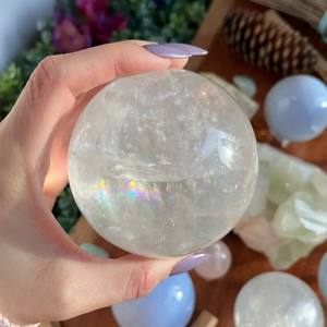 Esferas de Cristal de Calcita Arcoíris Natural de Varios Tamaños a Precio de Mayoreo para Decoración del Hogar - Product Image 4