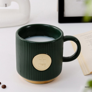 Modern <b>Simple</b> Engraved Pattern Vertical Stripe Custom Large Capacity High Temperature Resistant <b>Microwave</b> Safe Porcelain Handle - Product Image 4