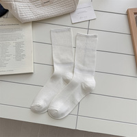 Chaussettes unies confortables et douces de style coréen pour usage quotidien – Vente en gros directe usine