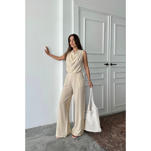 Conjunto de Blusa Corta sin Mangas y Pantalones con Pedrería para Mujer, Talla XS, Estilo Moderno para Oficina, Marca DEGAJE - Product Image 6