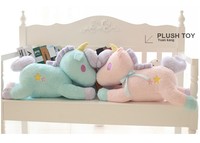 Vente en gros de peluches licorne animaux mignons de dessin animé, peluches populaires personnalisées, peluches licorne