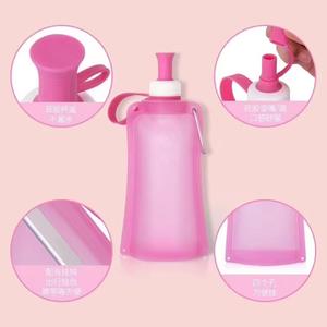 Bouteille d'eau en silicone sans BPA personnalisée en gros, 550 ml, grande, durable, anti-fuite, gourde pour le camping, la randonnée, les sports - Product Image 5