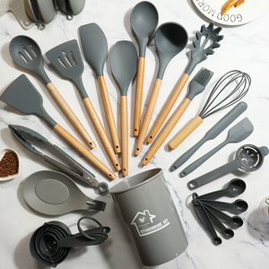 Ensemble <span class=keywords><strong>de</strong></span> 28 <span class=keywords><strong>ustensiles</strong></span> <span class=keywords><strong>de</strong></span> <span class=keywords><strong>cuisine</strong></span> en silicone avec manches en bois antiadhésifs et support <span class=keywords><strong>de</strong></span> rangement pour la <span class=keywords><strong>cuisine</strong></span> - Product Image 1