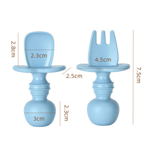 Cuillère d'alimentation pour bébé en silicone, forme de gourde, qualité alimentaire, sans BPA, 0-12 mois, jouet de dentition - Product Image 4
