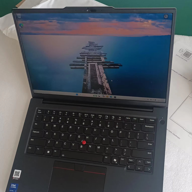 ThinkPad P14s Gen6 Business Laptop -Ultra 7-255H-32GB RAM-1T SSD -RTX Pro 500 Gpu--Dos-14inch 3K Screen Laptop Computer