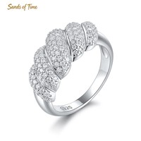 Bague Moissanite VVS incrustée éblouissante, plaquée or 18 carats, sertie griffes, logo personnalisé, pour homme, style rappeur streetwear, modèle Sands of Time MS-079