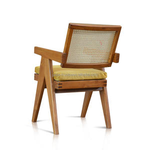 Fauteuil en teck avec dossier en rotin et coussin amovible, idéal pour une décoration intérieure sophistiquée et un salon confortable. - Product Image 4