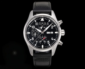 Montre chronographe luxueuse avec aiguilles en acier inoxydable, diamètre 43 mm, résistance à l'eau 30 bars, mouvement mécanique - Product Image 1