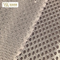 Tissu maillé 3D épais respirant en polyester tricoté chaîne pour doublure de matelas et rembourrage intérieur de casque de sécurité