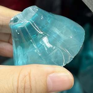 Lab Grown Paraiba YAG Yttrium Aluminio Garne Piedra preciosa Material en bruto sin cortar Piedra de Paraiba - Product Image 2