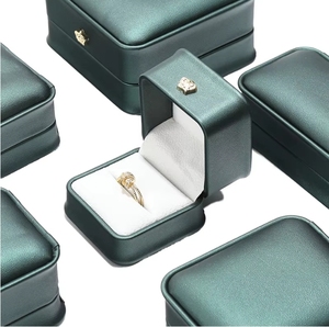 Caja de Joyería de Diseño con Hebilla de Corona, Nueva y en Oferta, para Guardar Anillos, Pulseras, Aretes y Collares, en Cuero PU, Ideal para Bodas - Product Image 6