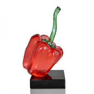 Scultura Gigante Personalizzata di Peperoncino in Resina Trasparente per Decorazione Domestica - Product Image 2