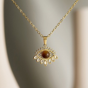 Collar con Ojo <span class=keywords><strong>de</strong></span> Tigre <span class=keywords><strong>para</strong></span> Mujer, Chapado en Oro <span class=keywords><strong>de</strong></span> 18K, Acero Inoxidable, con Circonita Roja, Colgante <span class=keywords><strong>de</strong></span> Protección, Joyería, Regalo, Venta al Por Mayor - Product Image 1