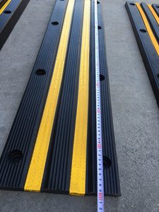 Bandes en caoutchouc anti-collision de <span class=keywords><strong>garage</strong></span> de dock de pare-chocs de <span class=keywords><strong>mur</strong></span> pour la <span class=keywords><strong>protection</strong></span> - Product Image 4