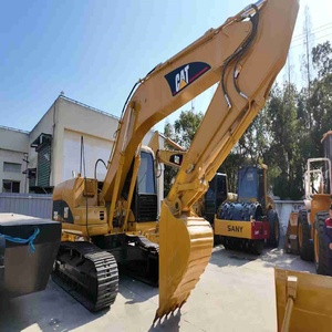 Excavatrice CAT 320CL d'occasion avec godet à roche pour la construction routière et les petits projets de carrière - Product Image 5