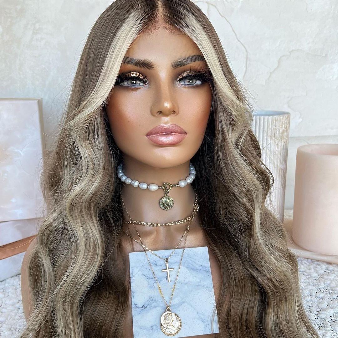 blonde highlight