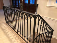 Rampe d'escalier de sécurité, design unique sur mesure, acier moulé noir antirouille, garde-corps en fer forgé pour villas